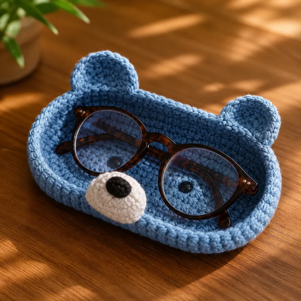 Bear Glasses Case Crochet Pattern (photo 1)